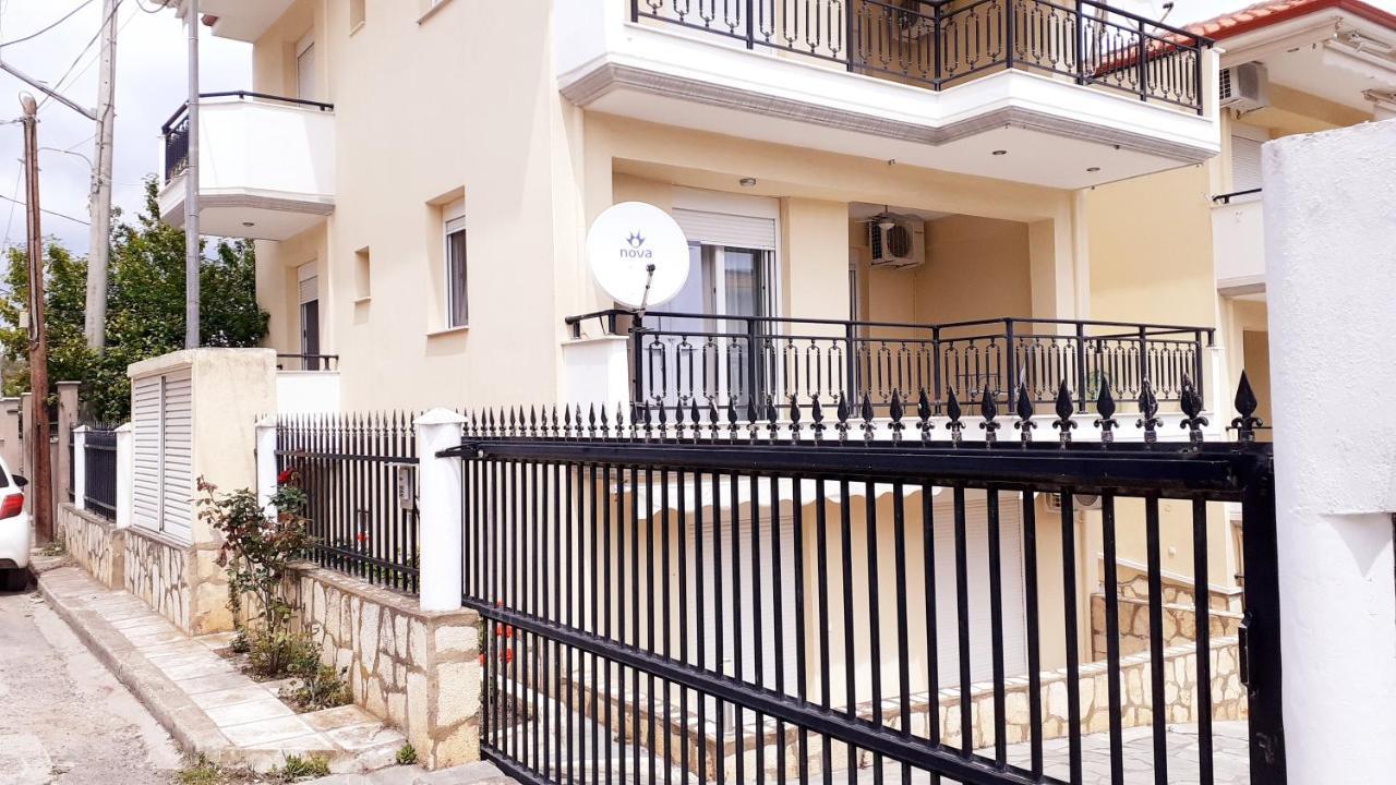 Teos Apartment Metamorfosi  Luaran gambar